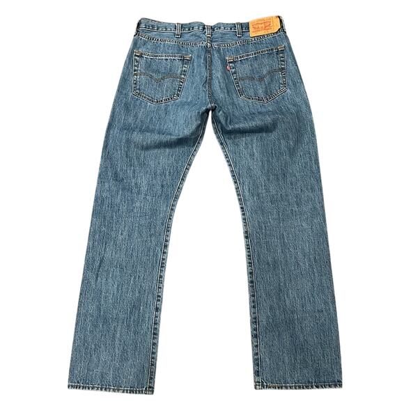 Levi's Men's 501 Original Fit Jean Medium Stonewash Size 38x34 - Picture 3 of 9